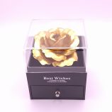 Geschenkset mit Kette und goldener Rose (3)