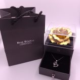 Geschenkset mit Kette und goldener Rose